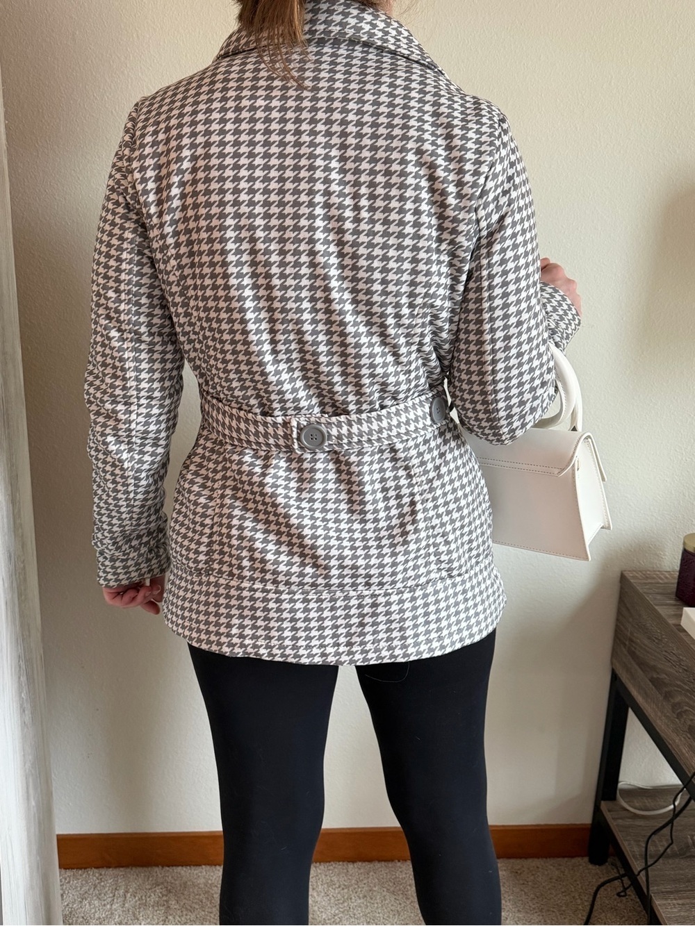Women’s J2 gray and white checkered button up coat - Picture 2 of 8